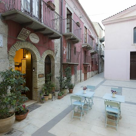 Antica Dimora San Girolamo Hotel Licata Exterior photo