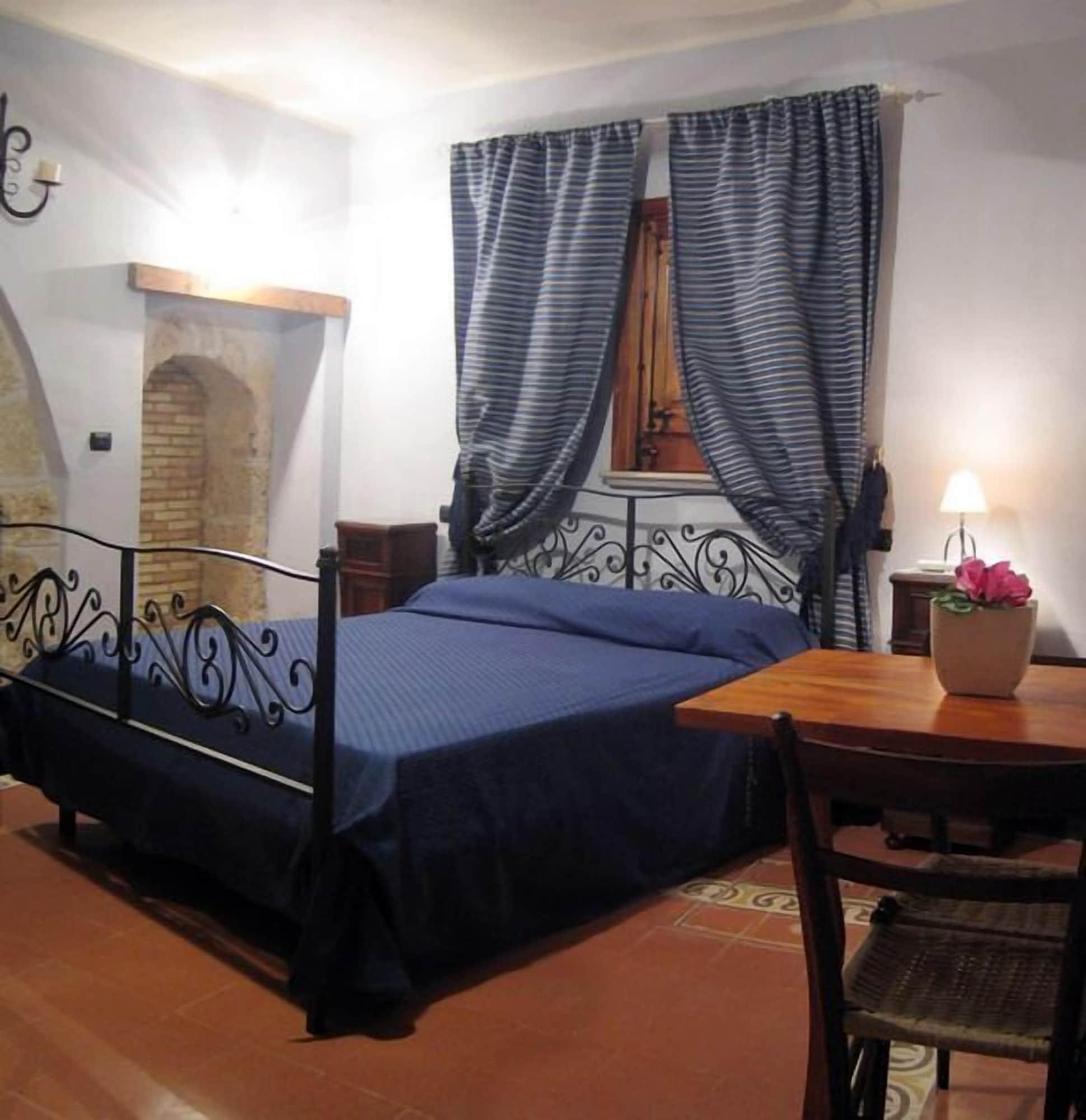 Antica Dimora San Girolamo Hotel Licata Exterior photo